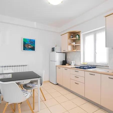Apartment Todor Krk Town